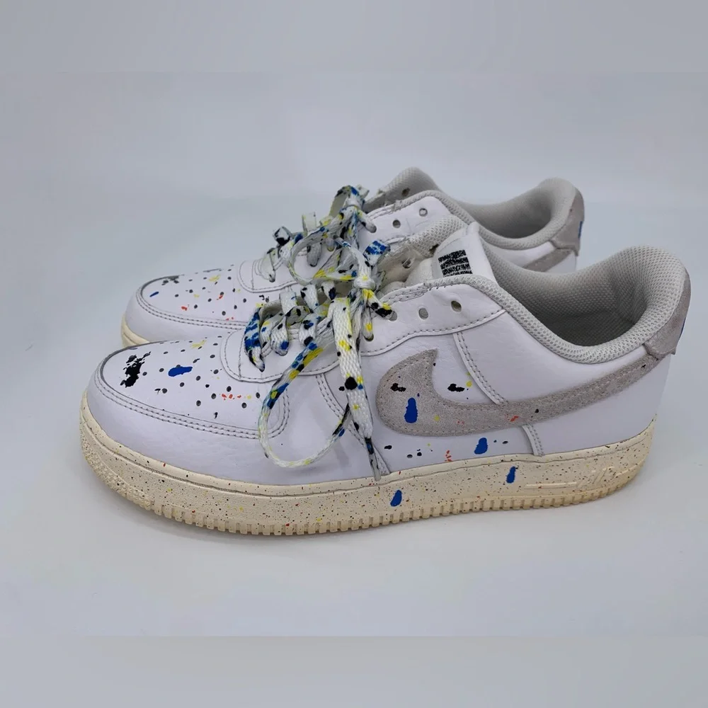 Nike White Air Force 1 '07 Lv8  Splattered Paint on White Sneakers Mens Size 8.5 - Picture 3 of 9